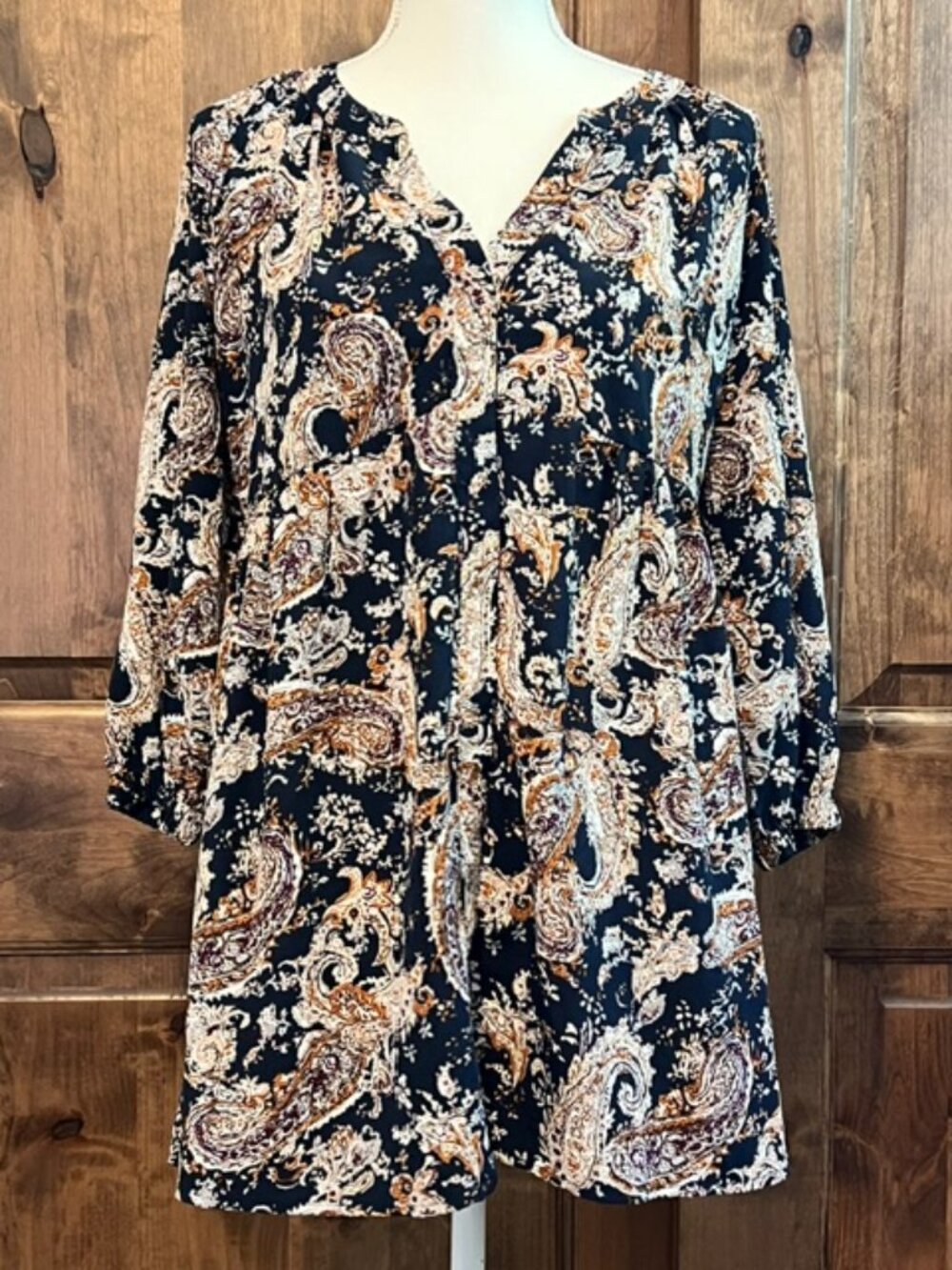 Melloday Button-Down Tunic Top with Paisley Print